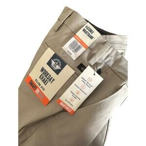 Dockers brand new 31 x 32  kaki